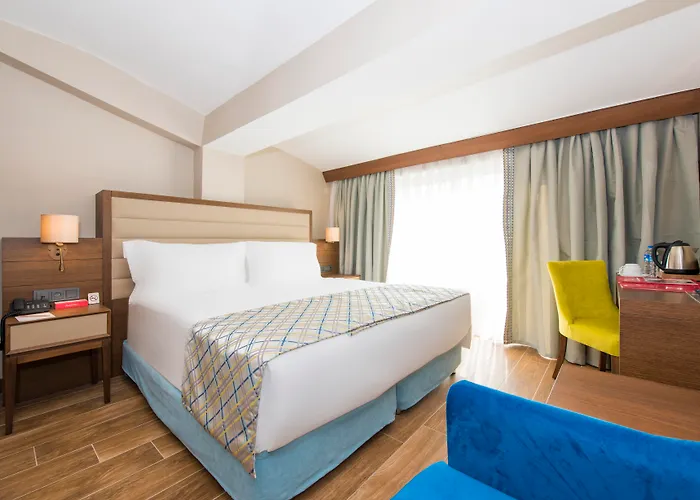 Ramada Plaza Antalya Hotel